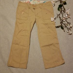 Khaki crops